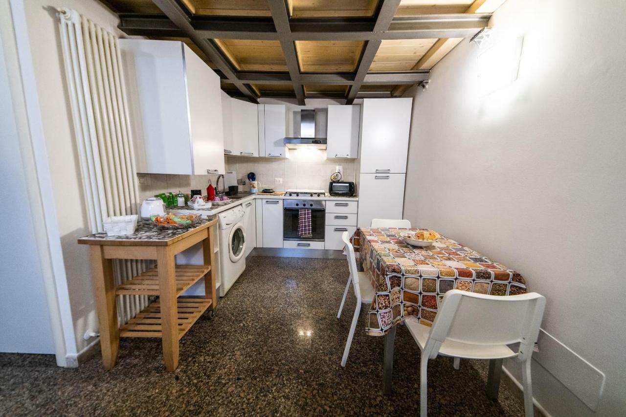 شقة Anais' Loft- Osp. Sant'Orsola-Fiera بولونيا المظهر الخارجي الصورة