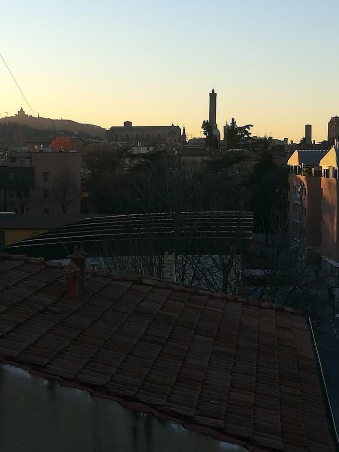 شقة Anais' Loft- Osp. Sant'Orsola-Fiera بولونيا المظهر الخارجي الصورة